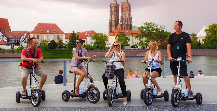 100 Kanal Tur Kəlavuzu Transmitter(图2)