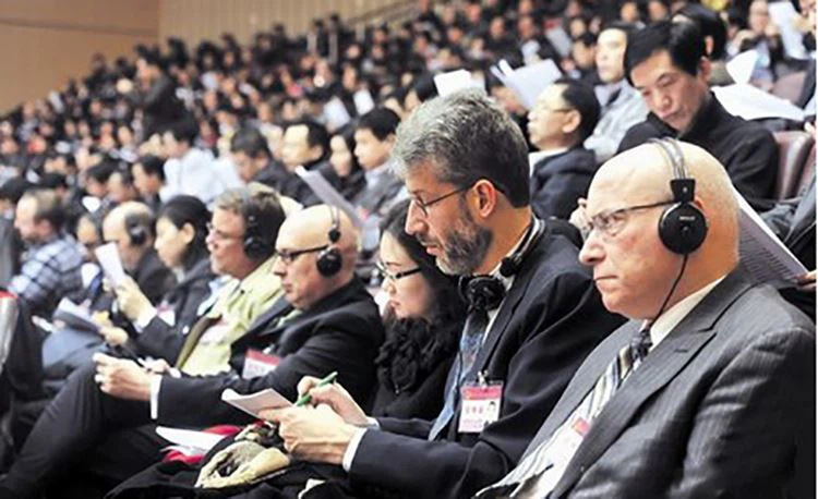 The conference is using the wireless tour guide system 2 Simsiz Tur Kılavuzu Sistemi Mikrofon Süssüz Konfrans üçün(图6)