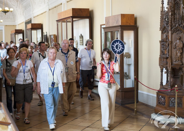 The museum is using a wireless tour guide system Simsiz Tur Kılavuzu Sistemi Mikrofon Süssüz Konfrans üçün(图8)